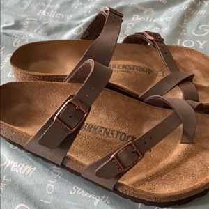 A brand new Birkenstock’s slippers
